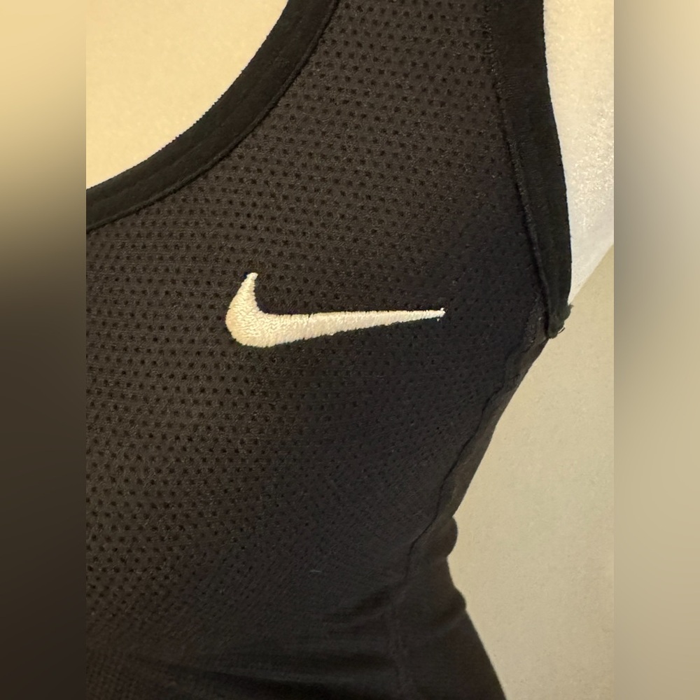 Women’s Nike Running exercise Racerback Tank Small